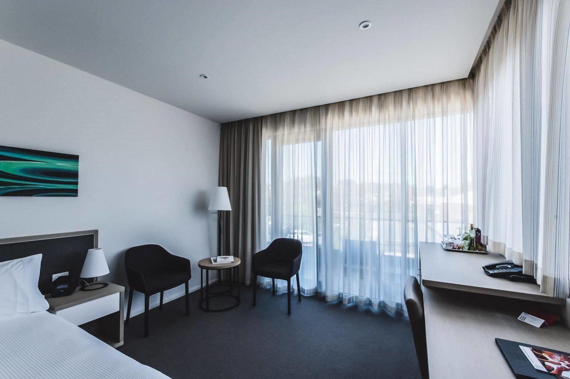 Quarters At Flinders Hotel Esterno foto